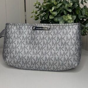 MICHAEL KORS Silver Faux Leather Logo Adjustable Belt Bag Fanny Pack Sz.L/XL/NWT